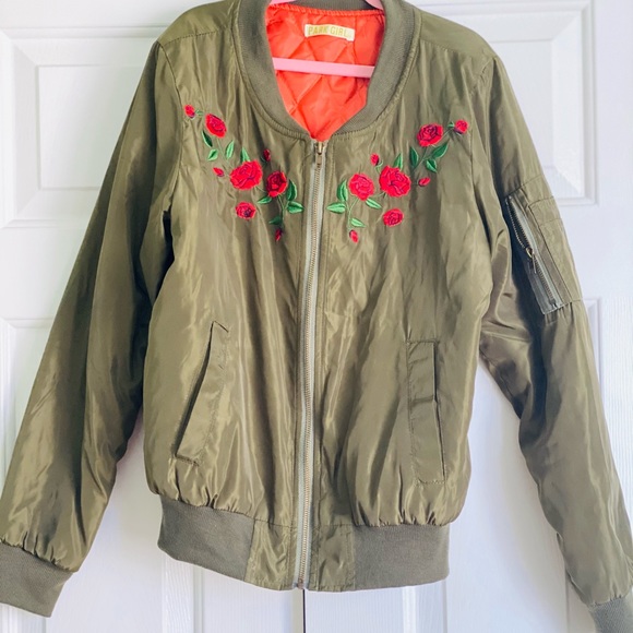 Beautiful Jacket - Picture 3 of 4